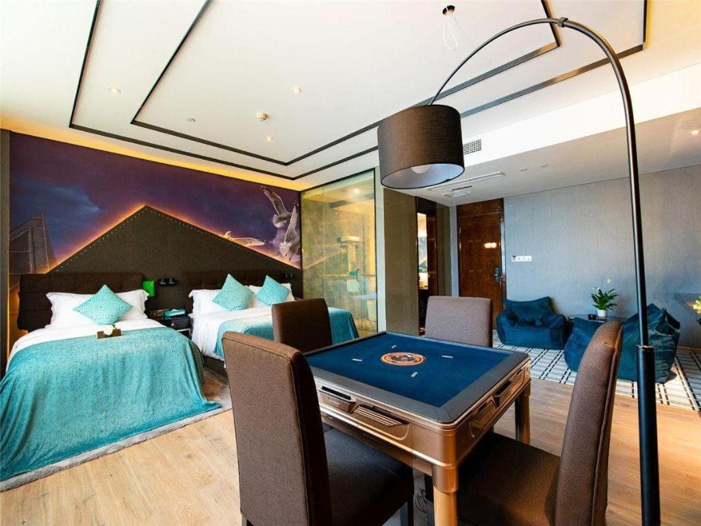 Xana Hotelle-Hotel Luzhou Baizitu Square Exteriör bild