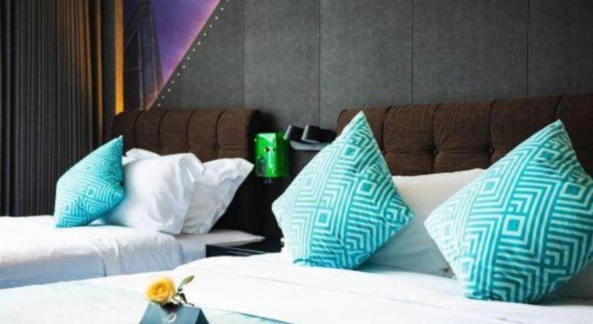 Xana Hotelle-Hotel Luzhou Baizitu Square Exteriör bild